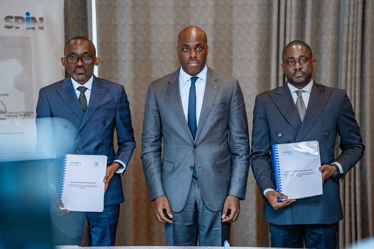 Signature du contrat de partenariat public-privé